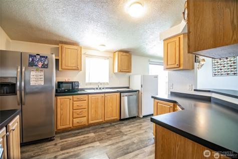 513 SW Tyler Place Mattawa WA 99349