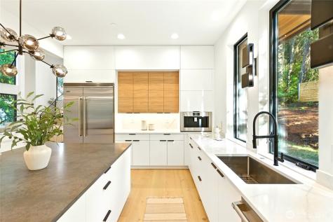 17720 SE 63rd Place Bellevue WA 98006