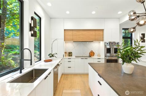 17720 SE 63rd Place Bellevue WA 98006