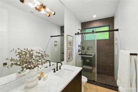 17720 SE 63rd Place Bellevue WA 98006