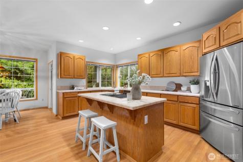 4606 Saddleback Drive NW Gig Harbor WA 98332