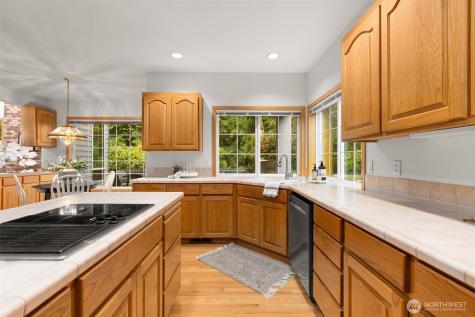 4606 Saddleback Drive NW Gig Harbor WA 98332