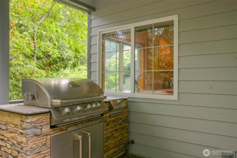 4606 Saddleback Drive NW Gig Harbor WA 98332
