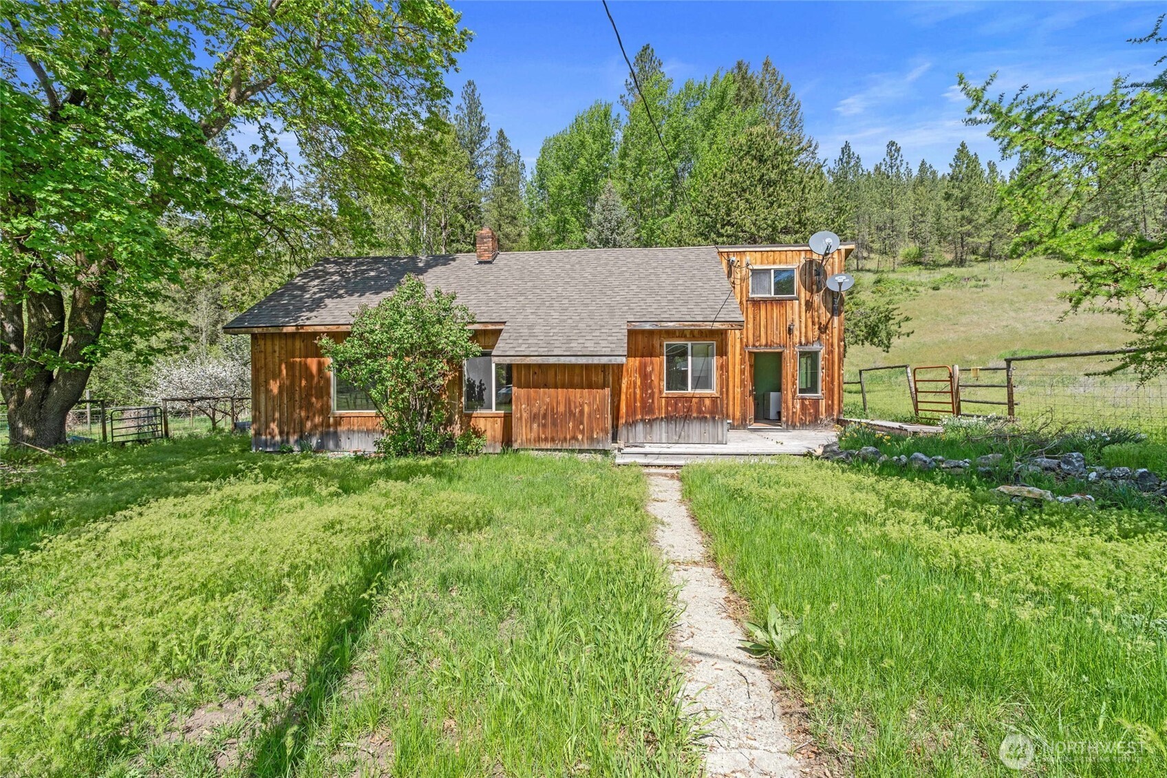 3114 Old Baldy Road Rice WA 99167