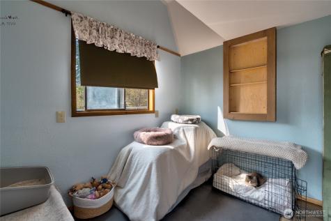 1594 Douglas Street Oak Harbor WA 98277