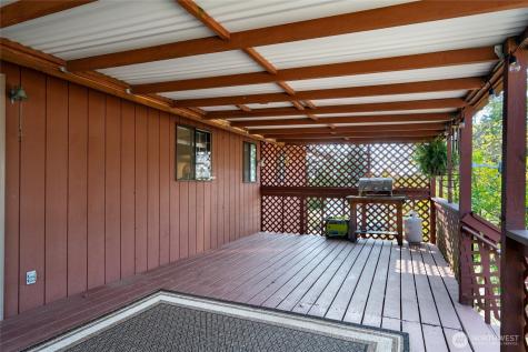 1594 Douglas Street Oak Harbor WA 98277