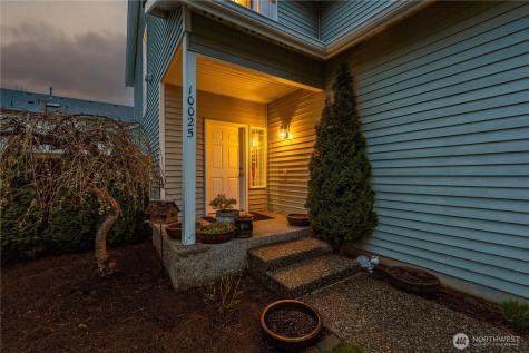 10025 2nd Place SE Lake Stevens WA 98258