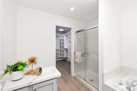 23120 SE 246th Place Maple Valley WA 98038