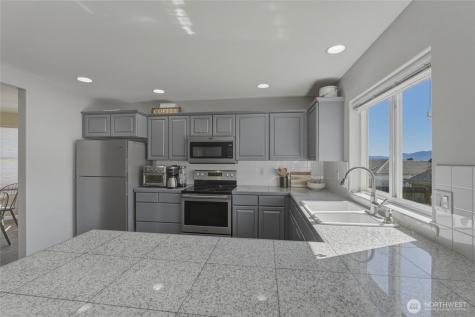 2217 Michael Brooke Wenatchee WA 98801