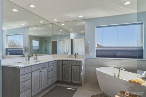2217 Michael Brooke Wenatchee WA 98801