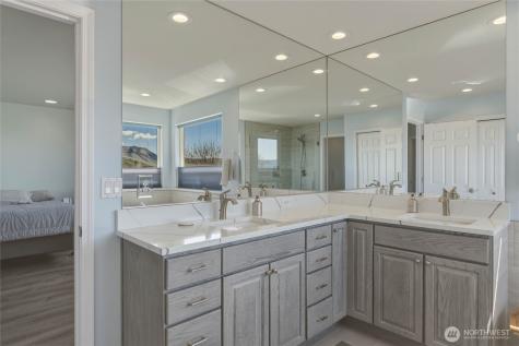 2217 Michael Brooke Wenatchee WA 98801