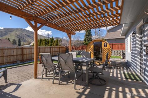 2217 Michael Brooke Wenatchee WA 98801