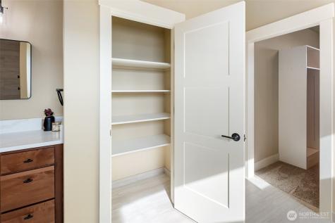 19 Good Tern Lane Malaga WA 98828