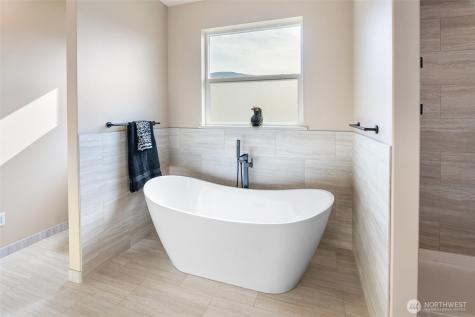 19 Good Tern Lane Malaga WA 98828