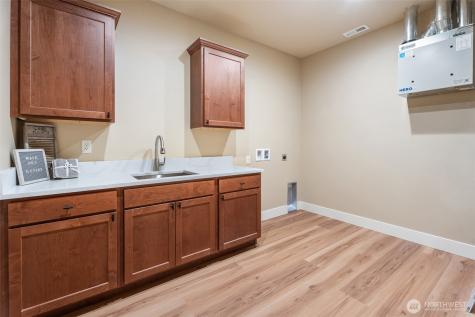 19 Good Tern Lane Malaga WA 98828