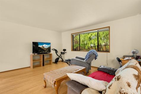 13014 SE 279th Place Kent WA 98030