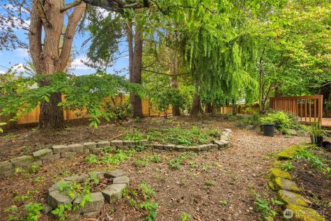 13014 SE 279th Place Kent WA 98030
