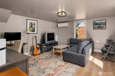 7439 S 116th Place Seattle WA 98178