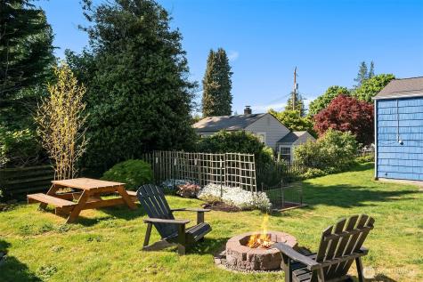 7439 S 116th Place Seattle WA 98178