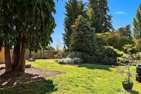 7439 S 116th Place Seattle WA 98178