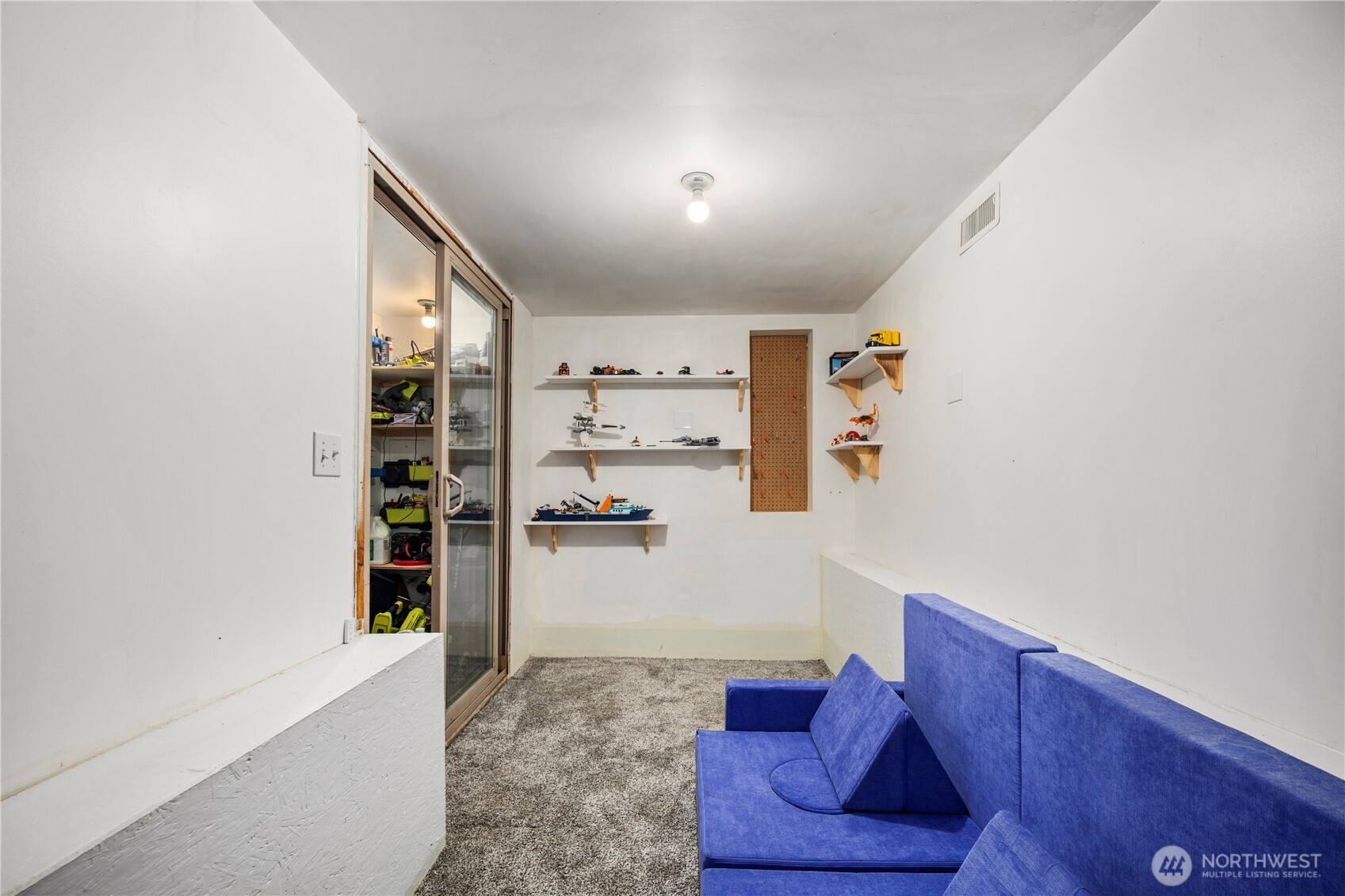 61 E Channel Drive Allyn WA 98524