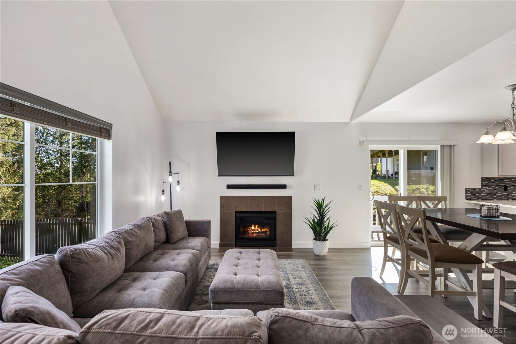 61 E Channel Drive Allyn WA 98524