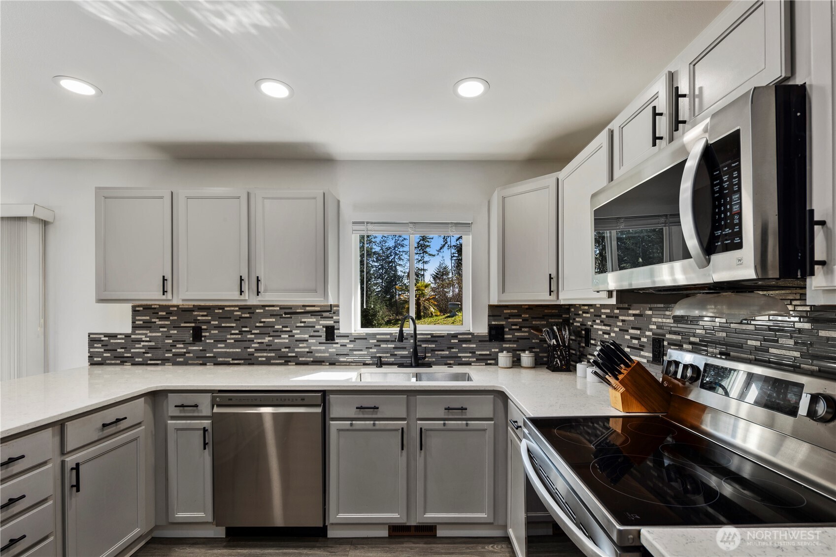 61 E Channel Drive Allyn WA 98524