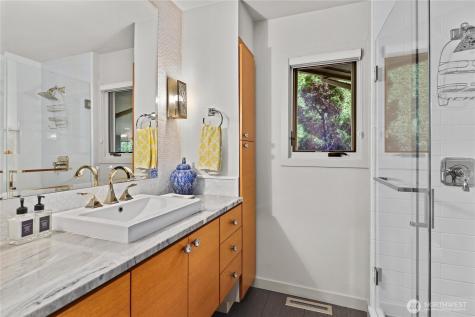 10535 NE 53rd Street Kirkland WA 98033