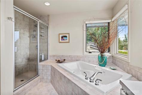 10535 NE 53rd Street Kirkland WA 98033
