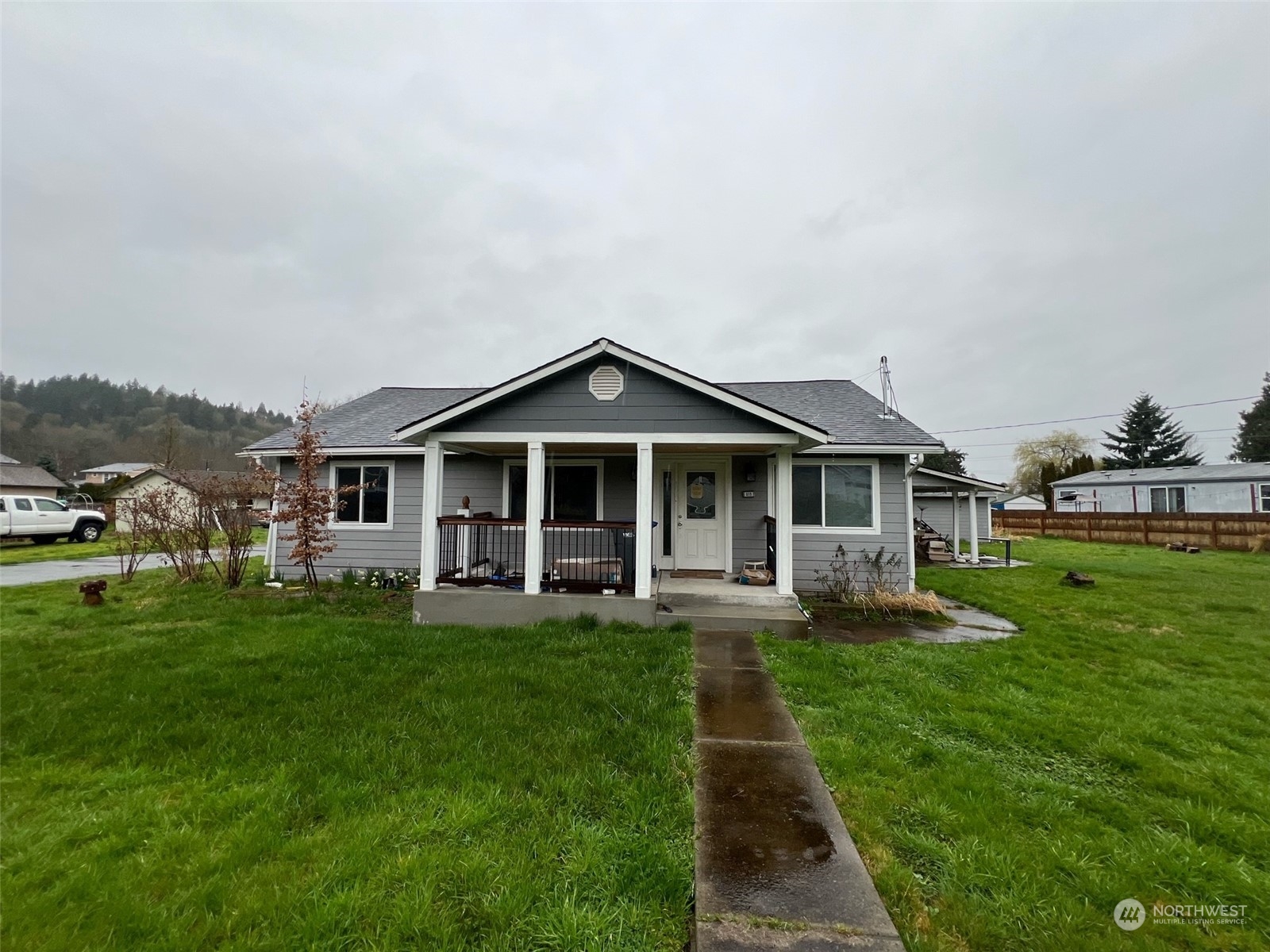 215 3rd Avenue N Algona WA 98001