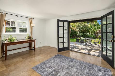 6007 SE 22nd Street Mercer Island WA 98040