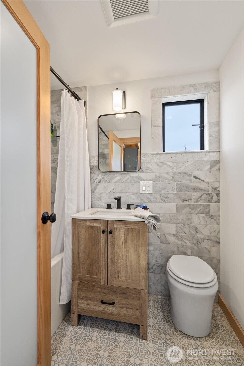 1080 W Ewing Place Seattle WA 98119