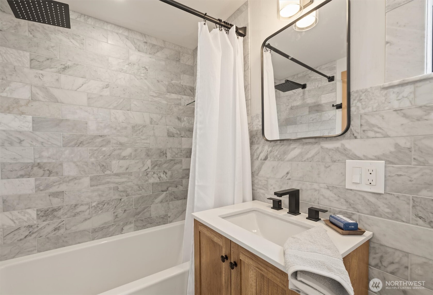 1080 W Ewing Place Seattle WA 98119