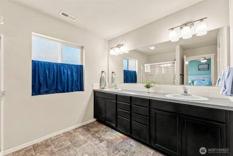 18418 107th Avenue E Puyallup WA 98374