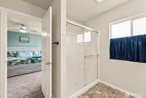18418 107th Avenue E Puyallup WA 98374