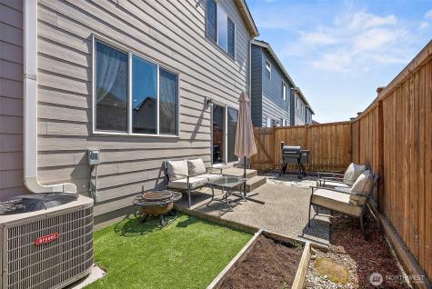 18418 107th Avenue E Puyallup WA 98374