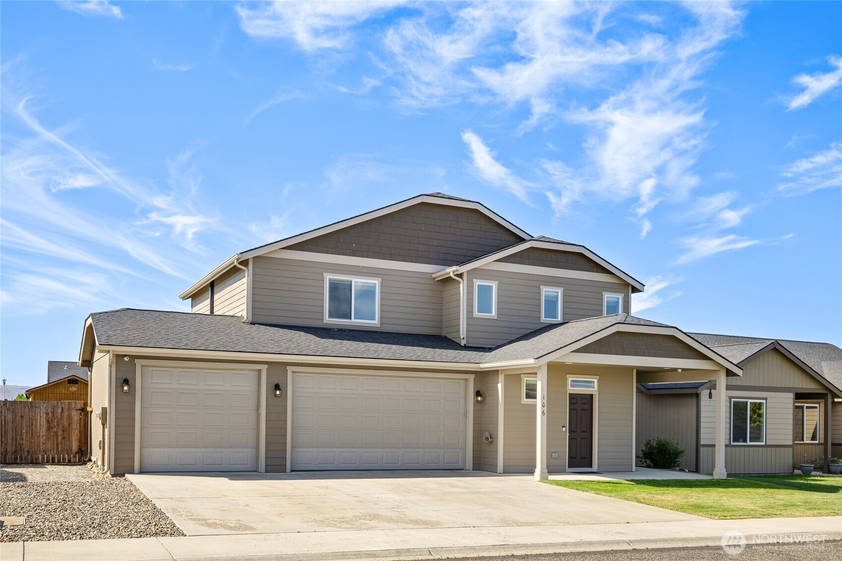 106 E Country Side Avenue Ellensburg WA 98926