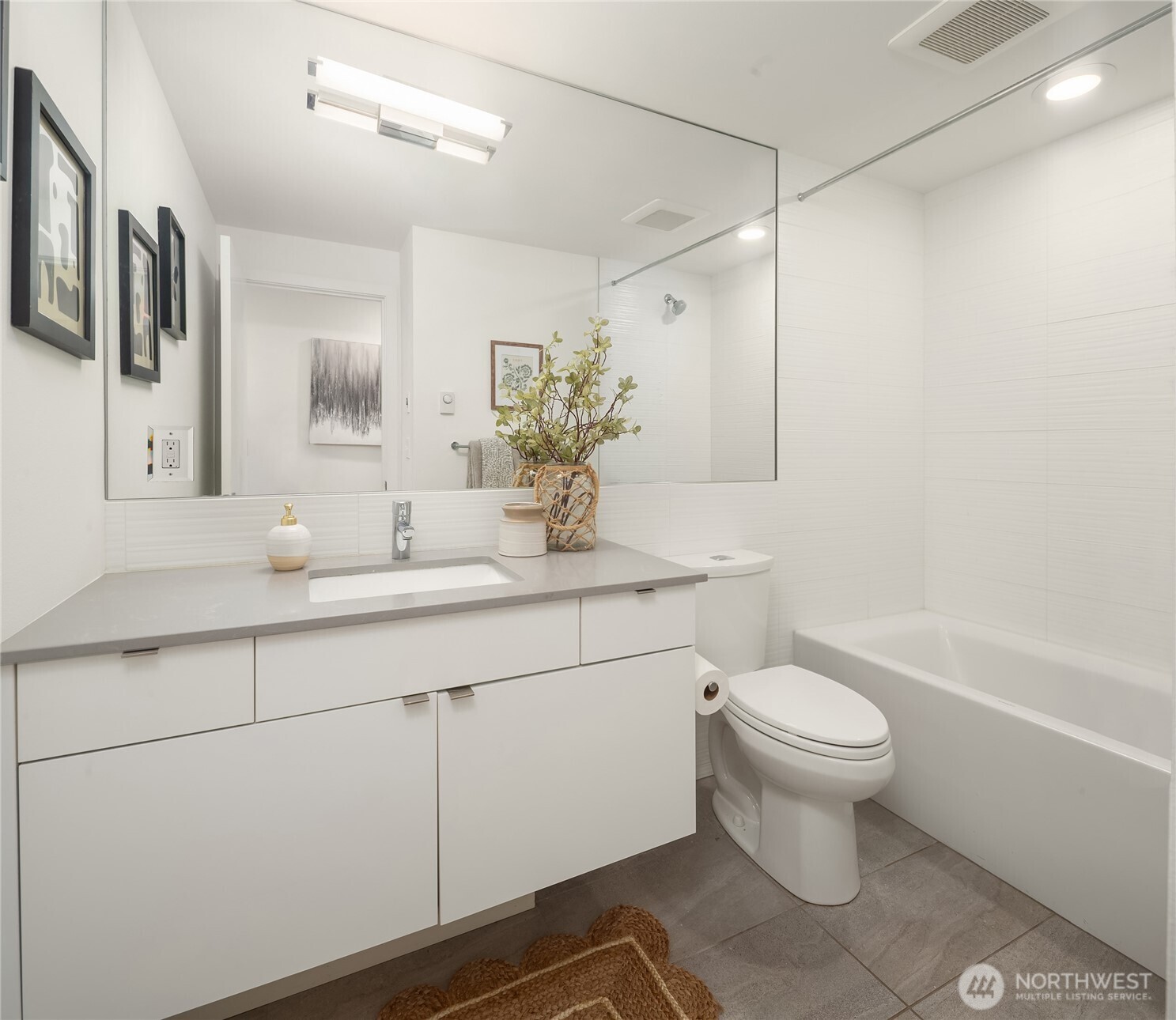 3611 Whitman Avenue N Seattle WA 98103