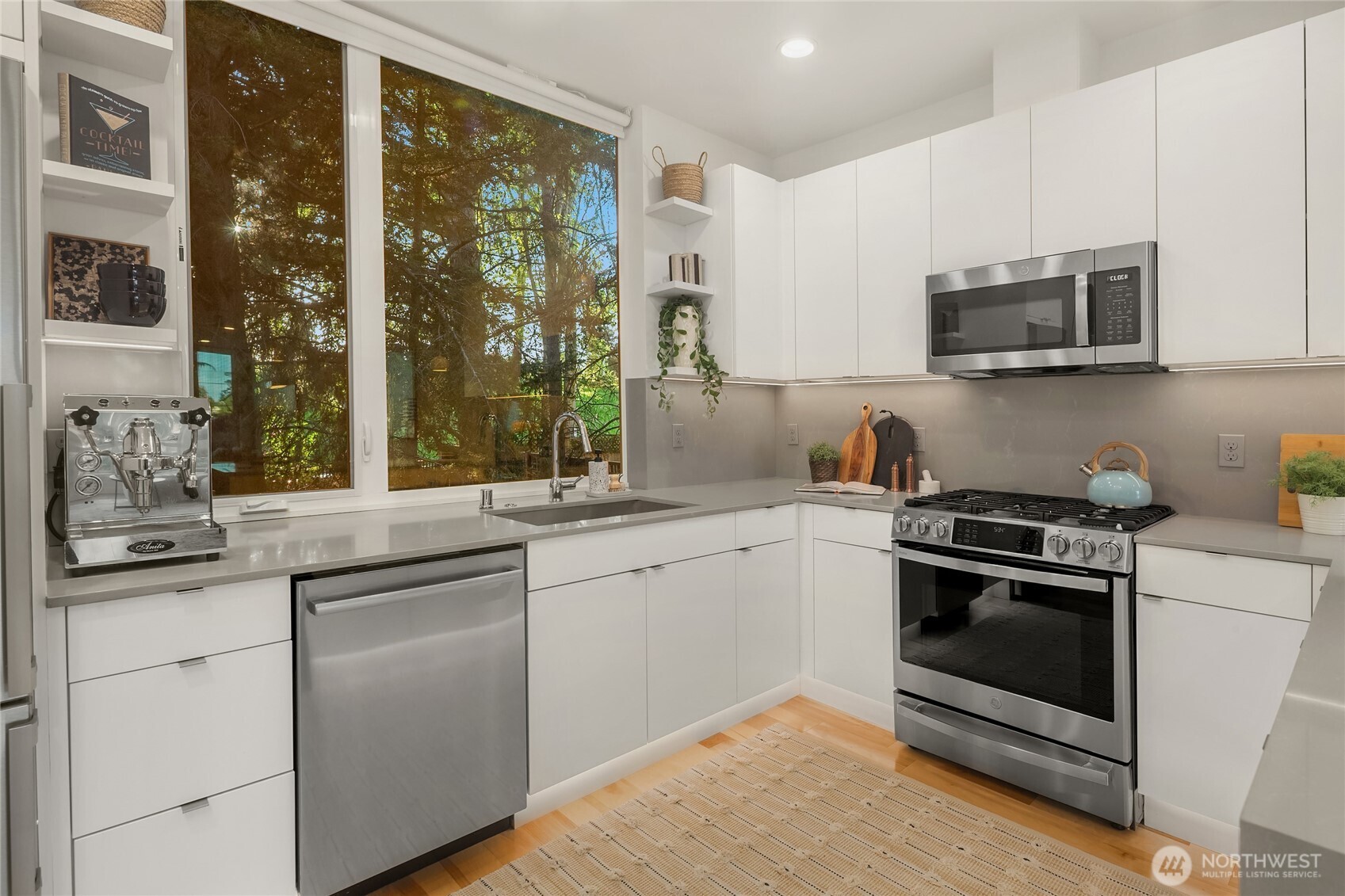 3611 Whitman Avenue N Seattle WA 98103