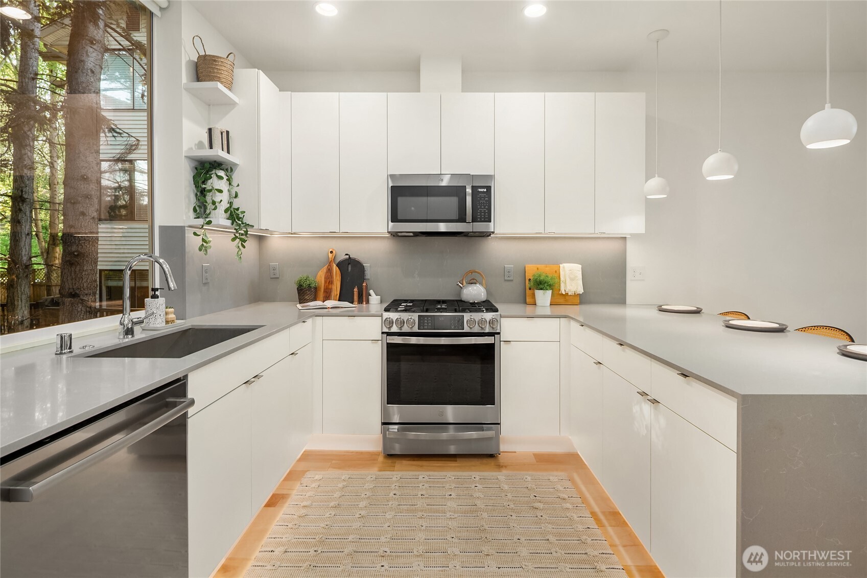 3611 Whitman Avenue N Seattle WA 98103
