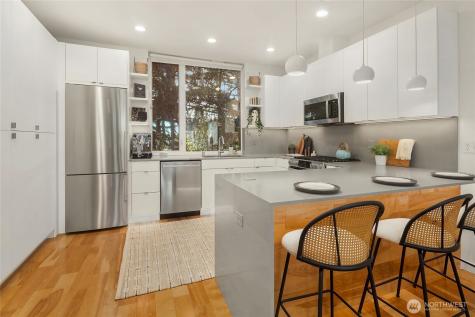 3611 Whitman Avenue N Seattle WA 98103