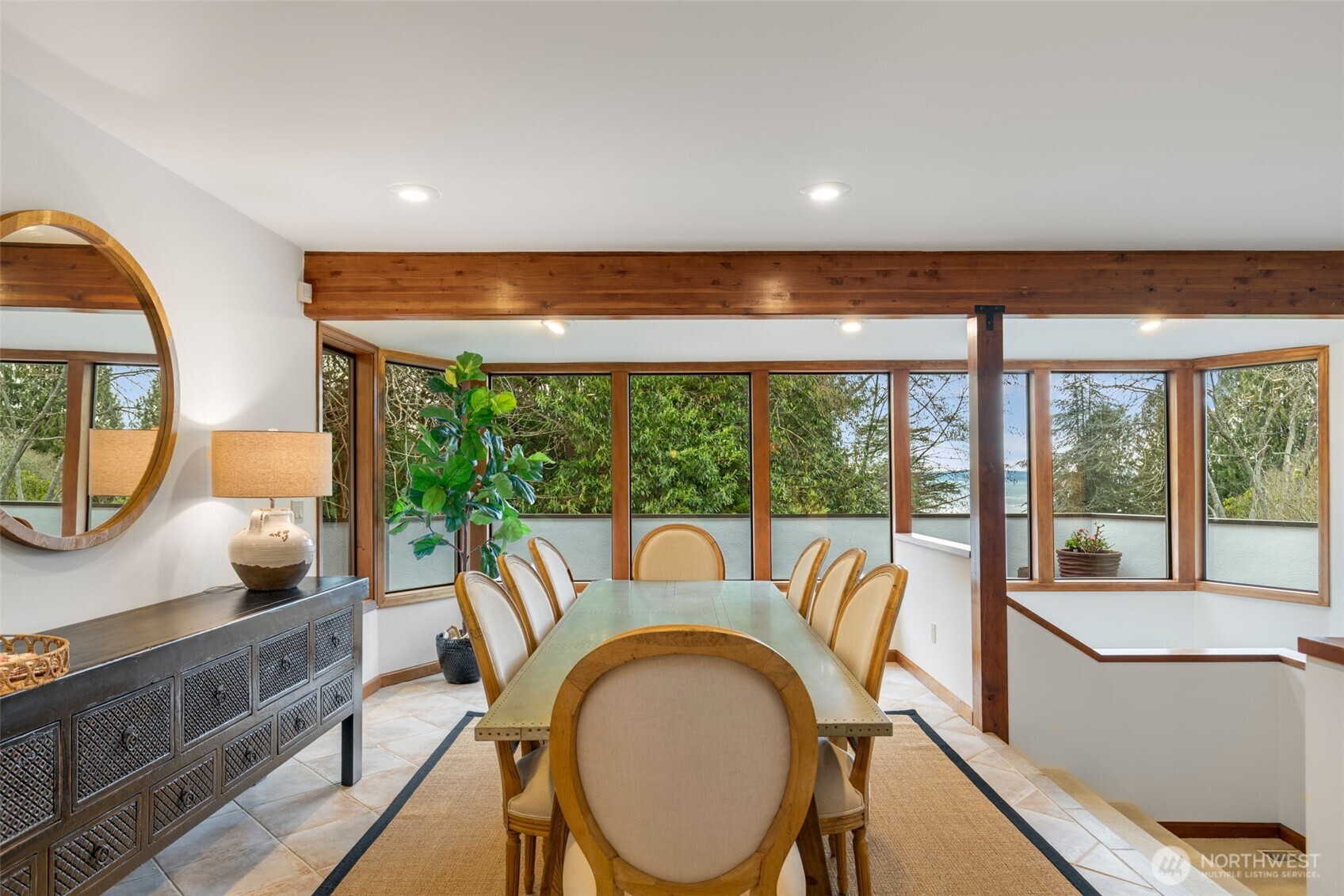 5601 43rd Avenue W Seattle WA 98199