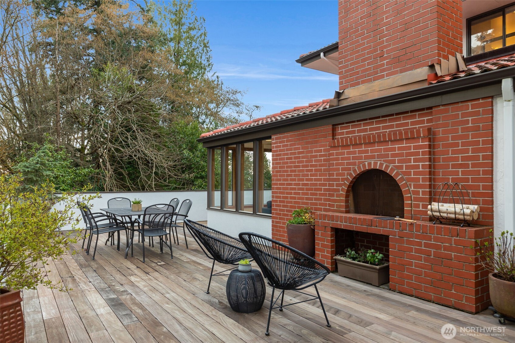 5601 43rd Avenue W Seattle WA 98199