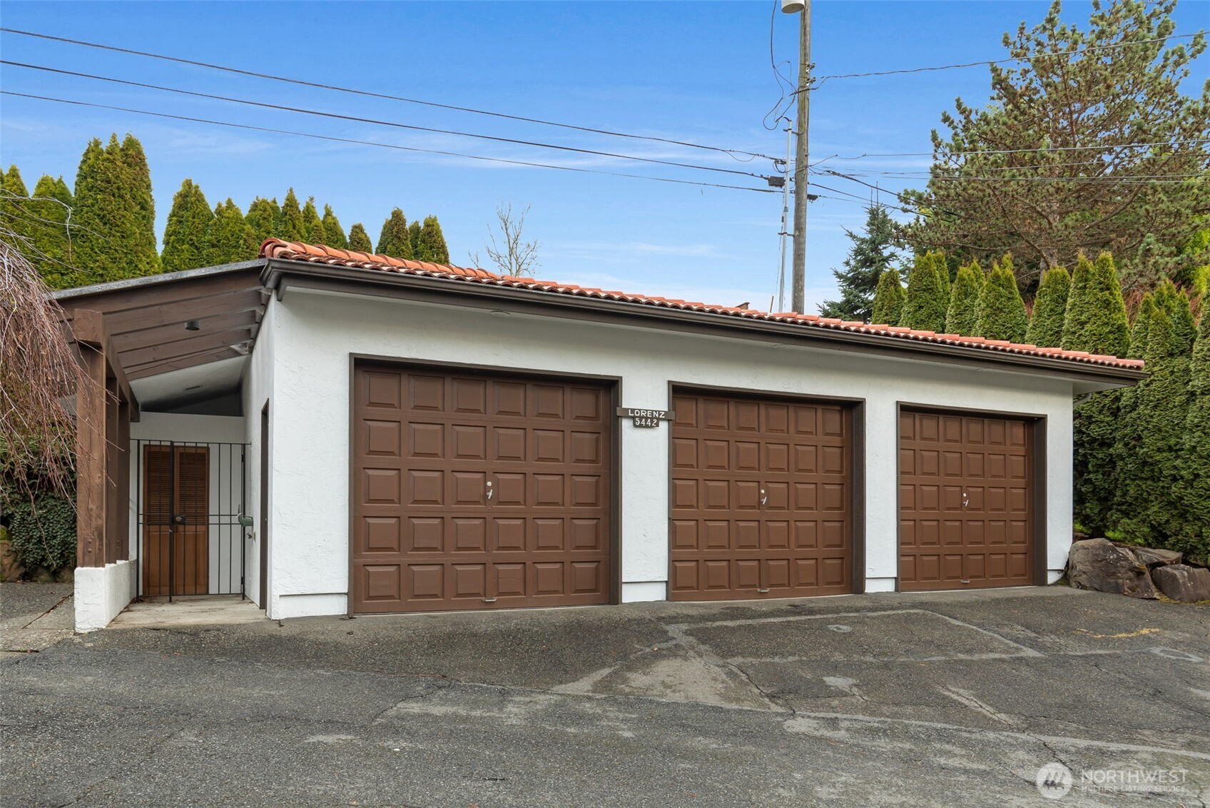 5601 43rd Avenue W Seattle WA 98199