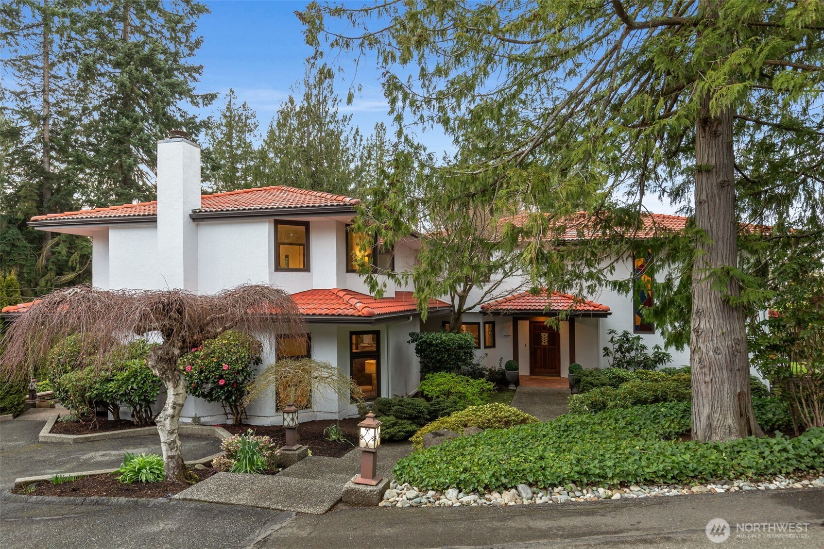 5601 43rd Avenue W Seattle WA 98199