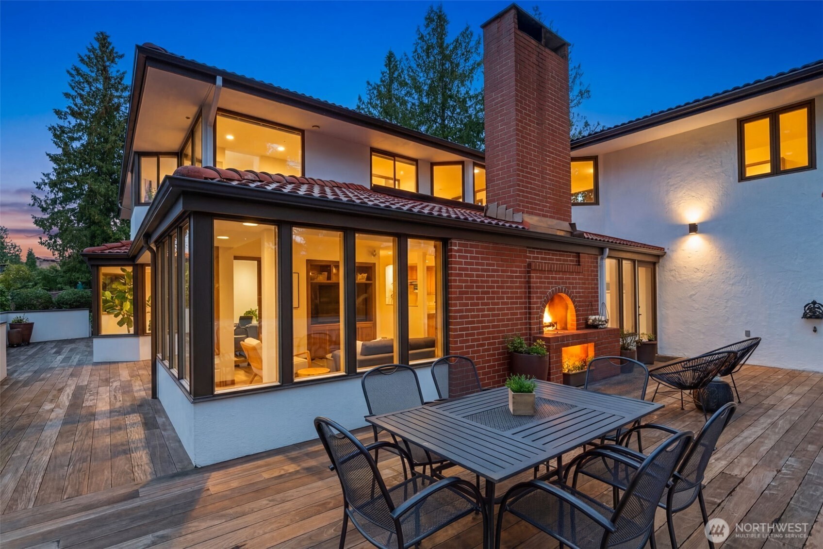 5601 43rd Avenue W Seattle WA 98199