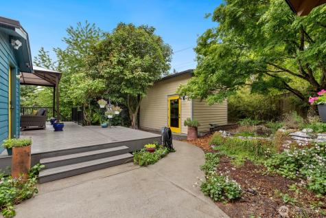 1022 NE 188th Street Shoreline WA 98155