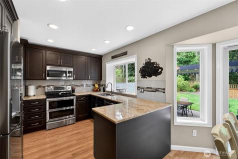 37114 22nd Avenue S Federal Way WA 98003