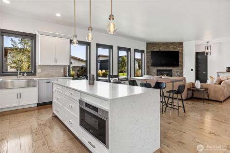 4305 Catalyss Way Yakima WA 98908