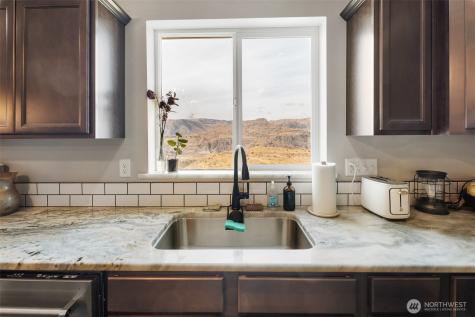 70 Hill Range Lane Waterville WA 98858